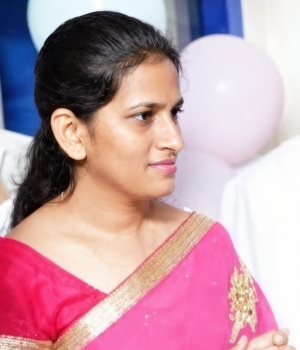 Mrs. Helen maam (-)